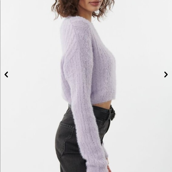 Fuzzy crop sweater - Picture 3 of 5